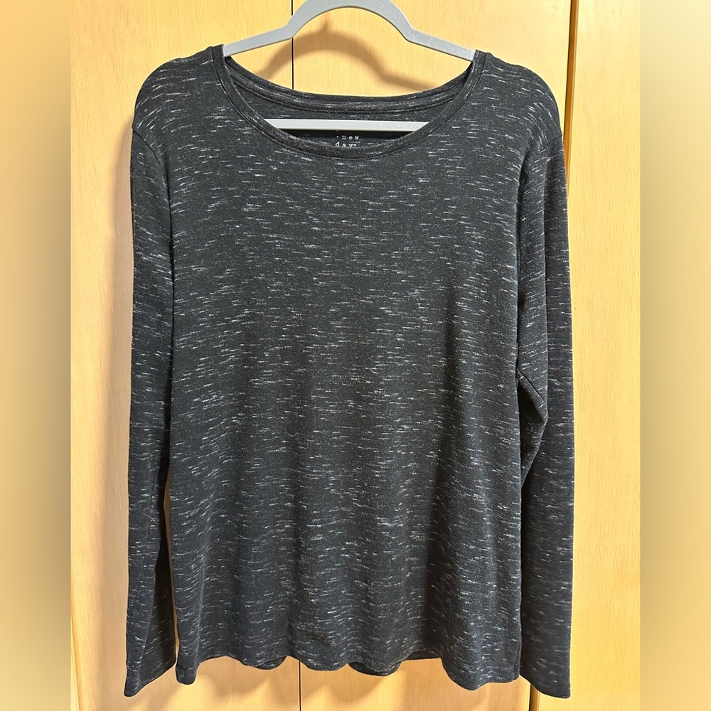 Speckled Long-Sleeve Top